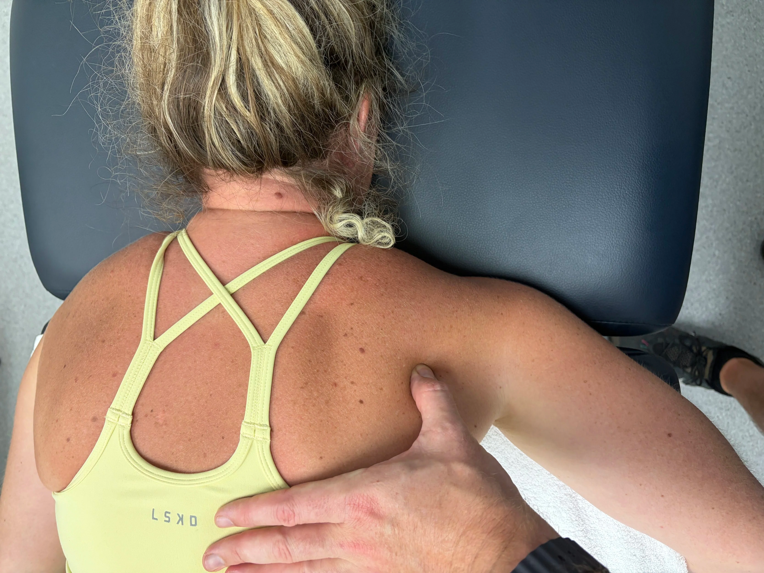Trigger point therapy for shoulder pain, neck pain at FPS Physiotherapy, Elsternwick.