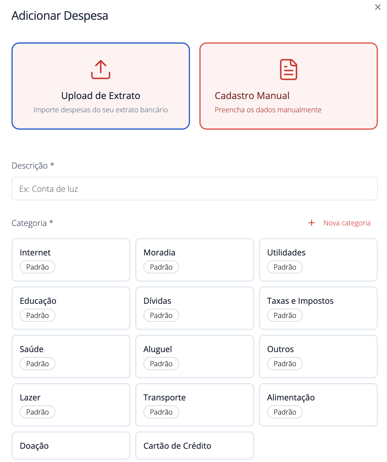 Página de formulário para adicionar despesas, com opções de upload de extrato bancário ou cadastro manual, e várias categorias de despesas como Internet, Moradia, Utilidades, Educação, Dívidas, Taxas e Impostos, Saúde, Aluguel, Lazer, Transporte, Alimentação, Doação e Cartão de Crédito.