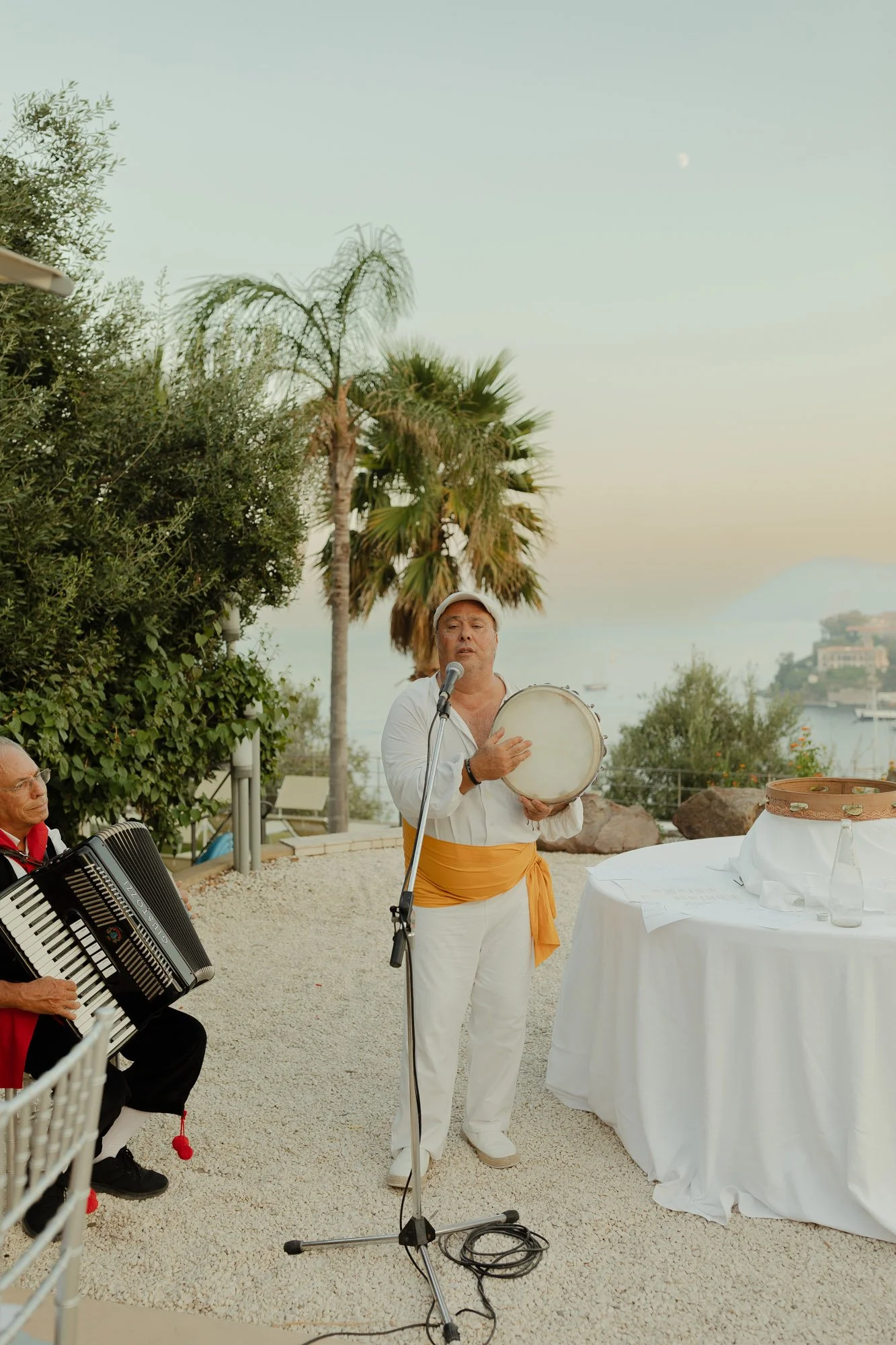 Singer in Lipari Italy