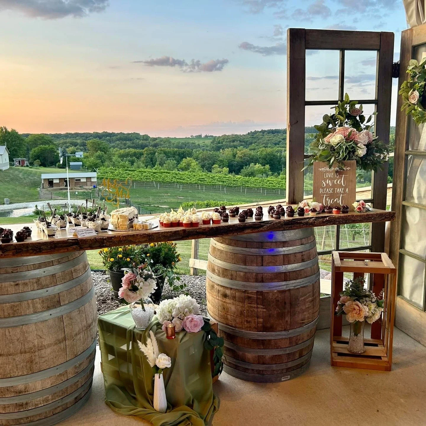 The beautiful sunset view at @hawksmillwinery and a thoroughly enjoyed Dessert Bar <3 With our beautiful wine barrels and live edge bar top setting the scene.

Swoon <3 

#dreamdayeventrentals #weddingeventrental #eventrental #midwestweddings #