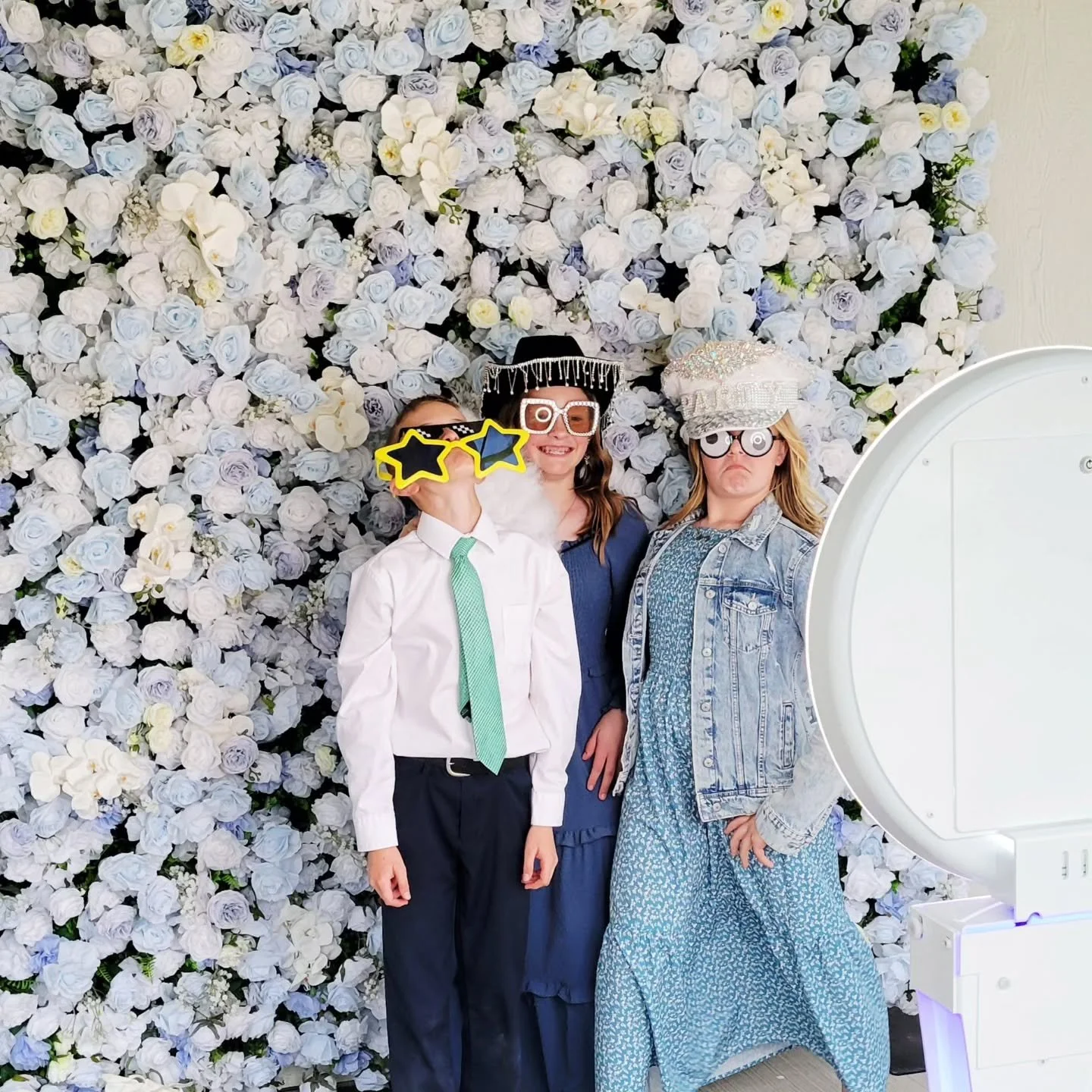 Little cuties at the photobooth. Our digital photobooth is so easy to use. Simply strike a pose with your bestie, enter your phone number, and watch those pics arrive in seconds. 😎🤠🥳

Visit our website for rental details....

#weddingrentals #phot