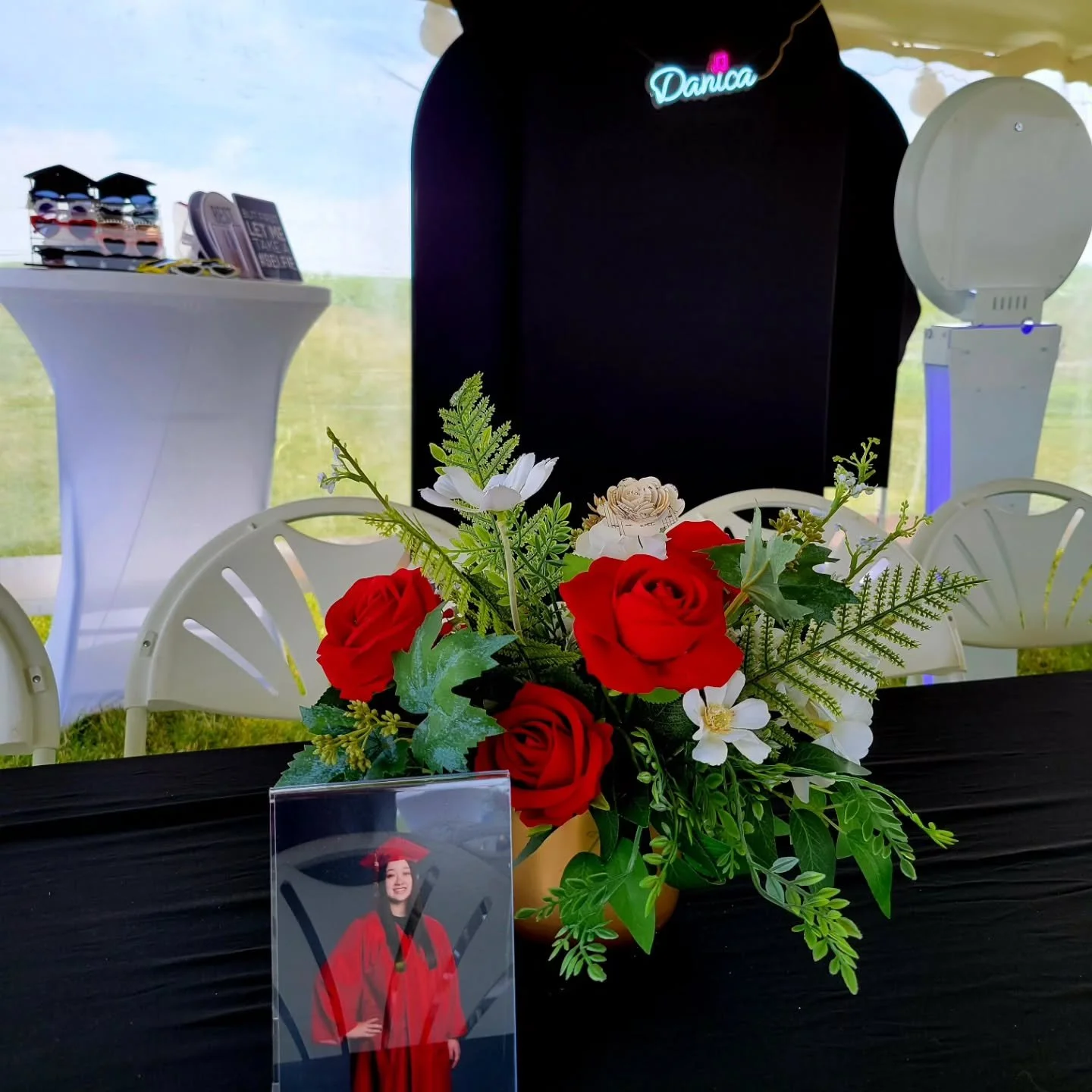 Some graduation fun for Danica. Go Cardinals. The future looks bright and sunny 🌞 
#graduationparty #eventrentals #dreamdayeventrentals #photoboothrental #shoplocalfreeport