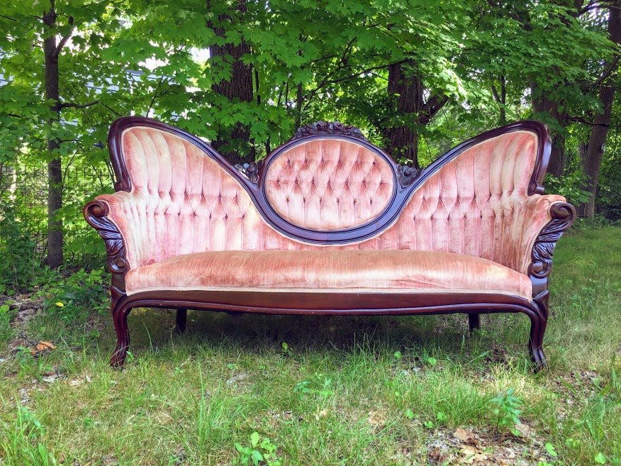 "Rose" Velvet Vintage Loveseat