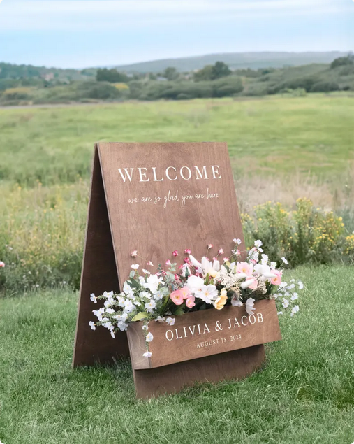 Screenshot 2026-05-29 at 09-28-33 Flower Box Welcome Sign - Wedding Welcome Sign - Personalized Decor - Etsy.png