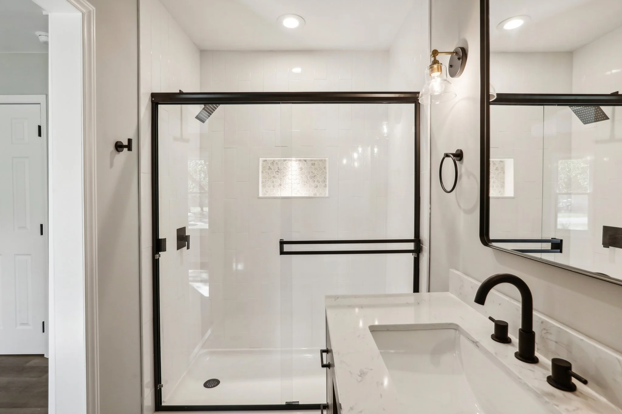 41-web-or-mls-Candlewick Dr-028.jpg