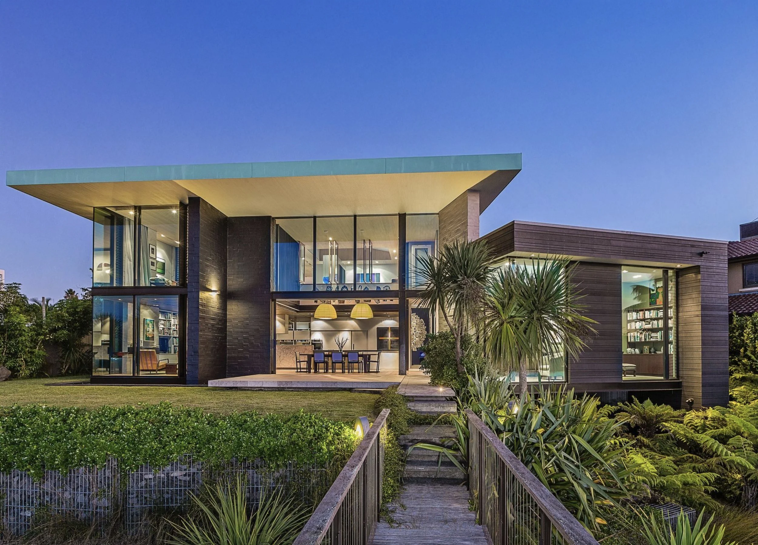 Clifftop House, Hobson Bay