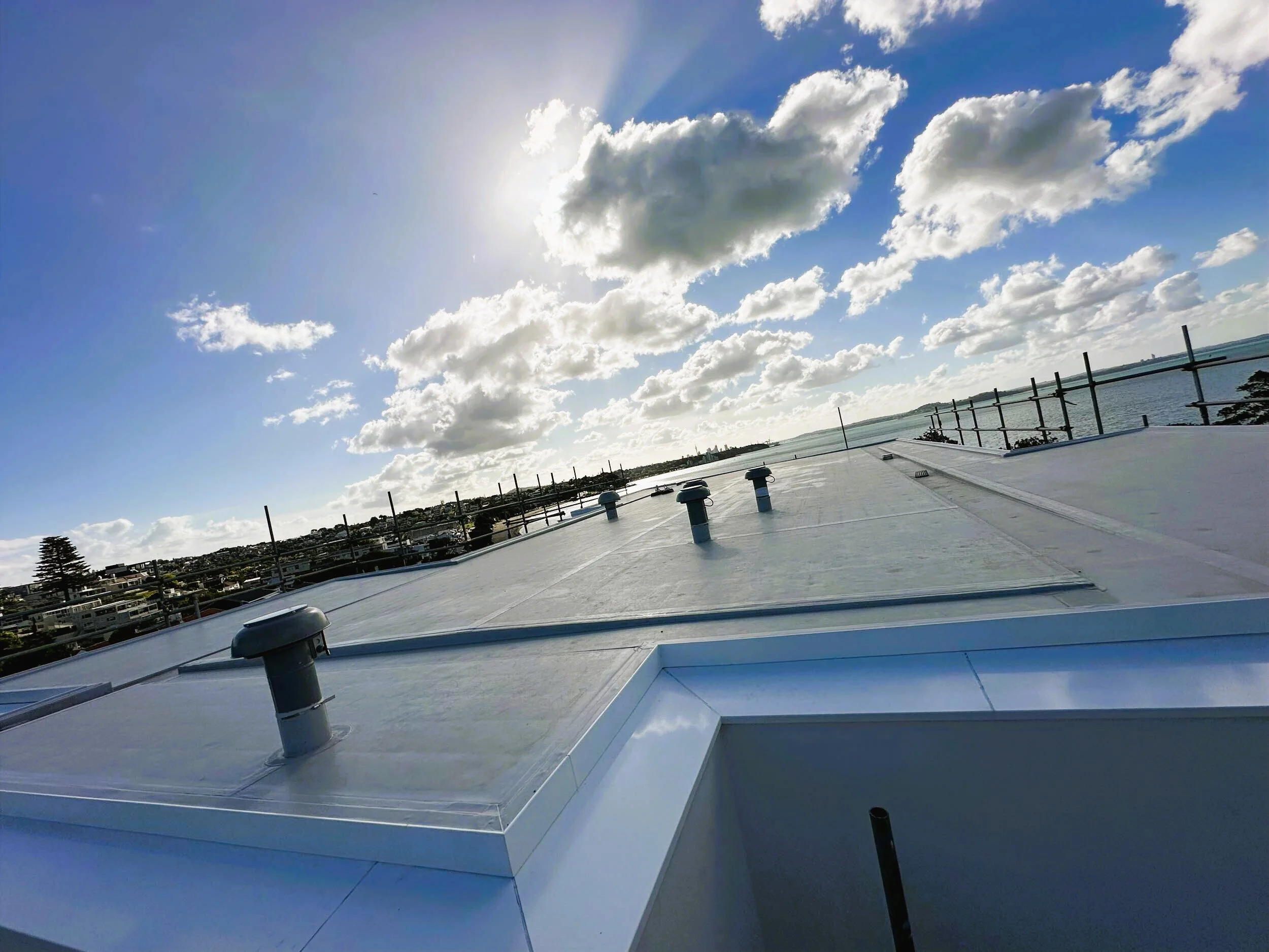 Nuralite JM TPO warm roof on new home overlooking Hauraki Gulf, St Heliers Auckland