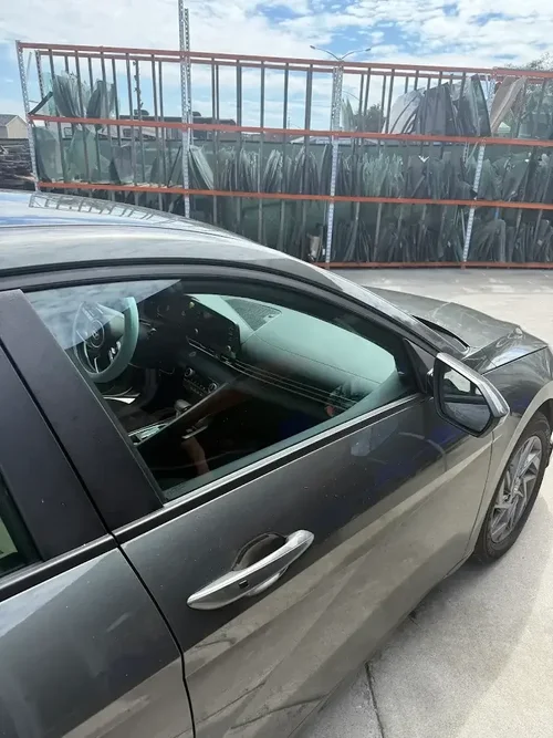 Vidrio de auto limpio