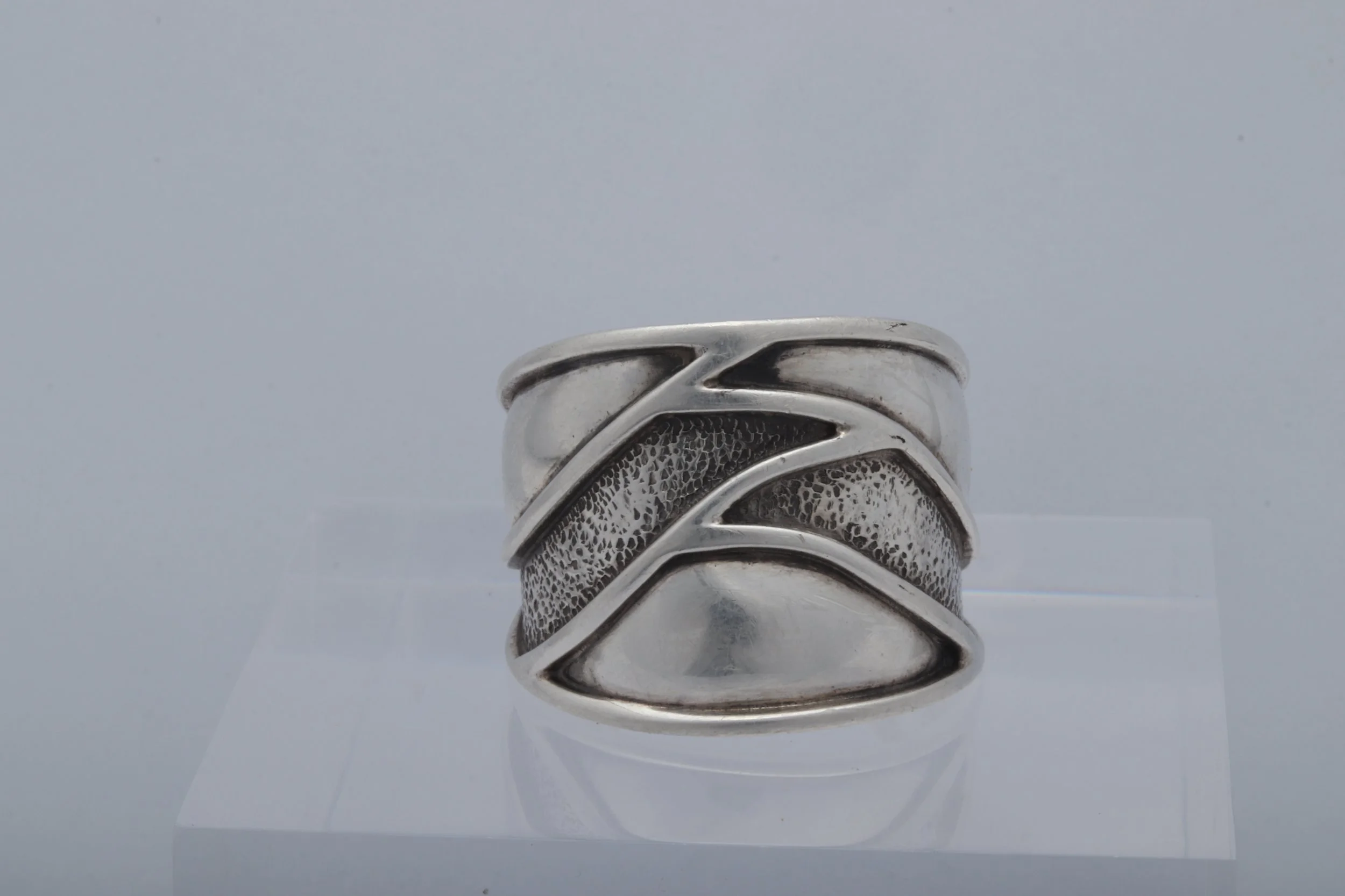 Wave II. Sterling silver