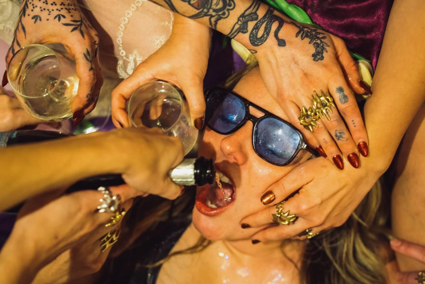 TOMORROW 
the Big Drop
10 am (website will appear in my bio Dec 10 @ 10 am)

Hot Gurl Freakz unite!

Photos by the incredible Phil