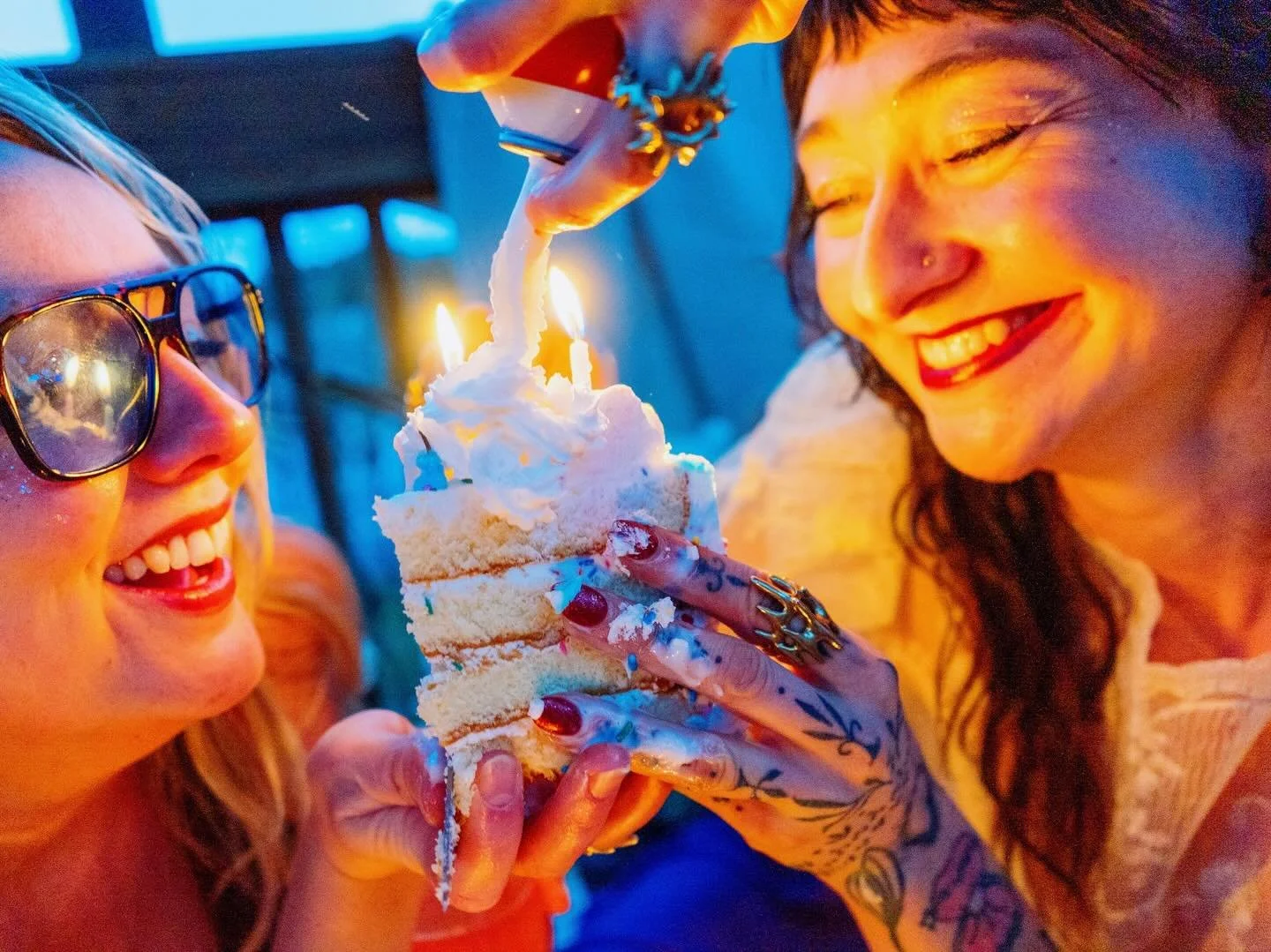 Hot baddies eat cake
and wear Molly rings