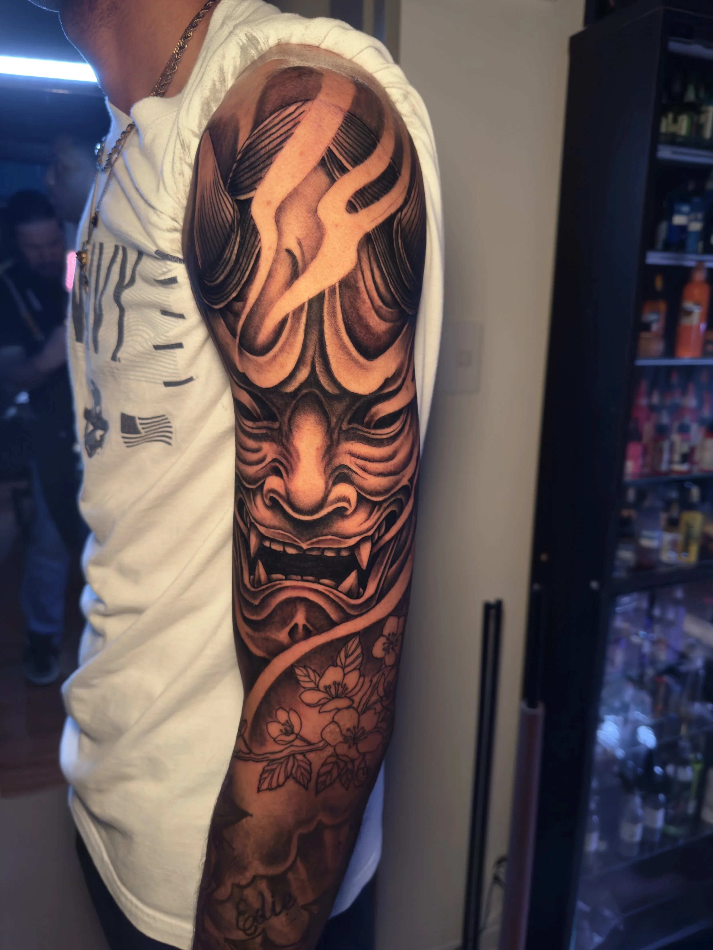 black and grey oni 