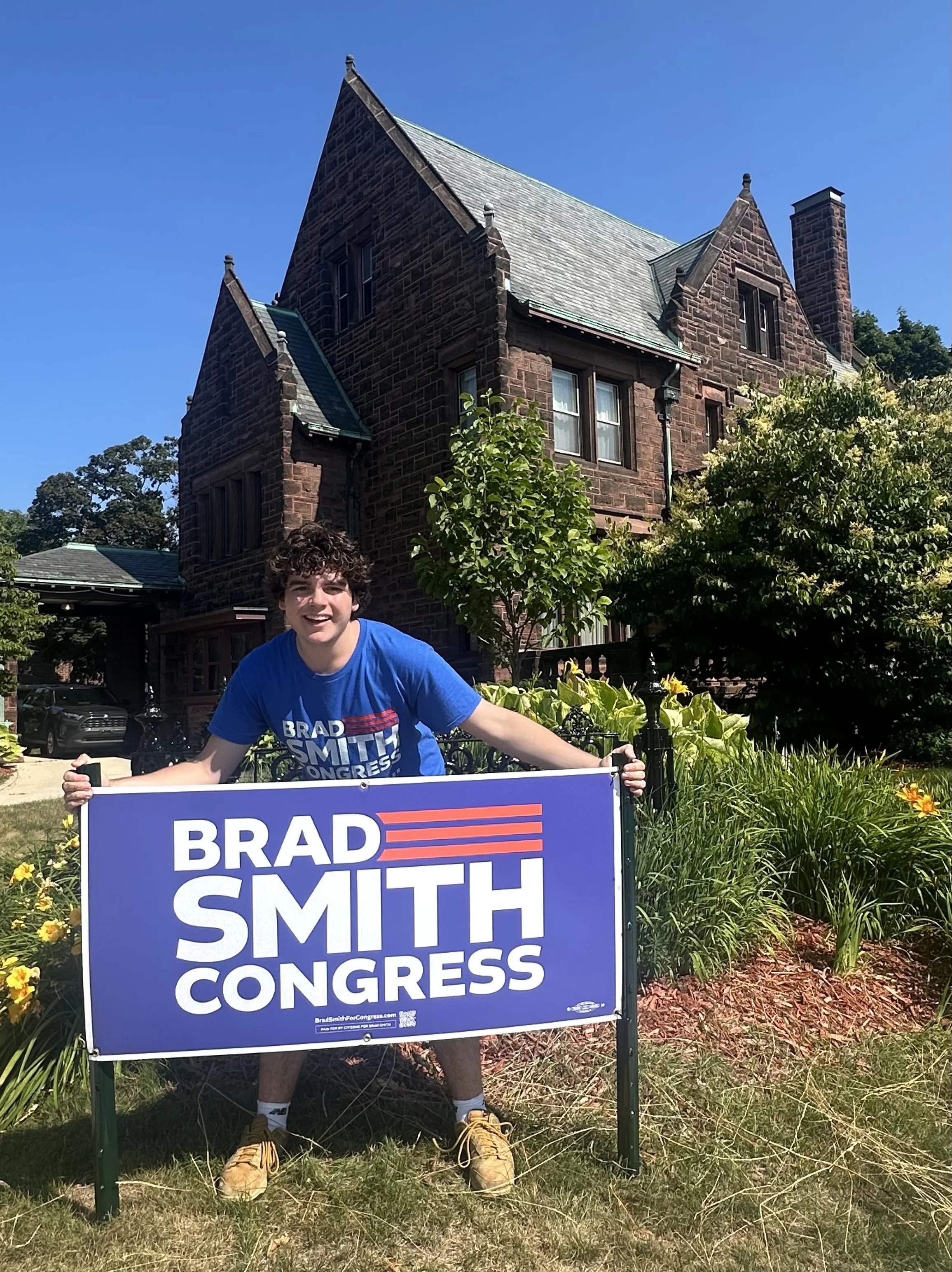Brad Smith Leads All Challengers to Incumbent Glenn Grothman in Fundraising, FEC Filings Show
