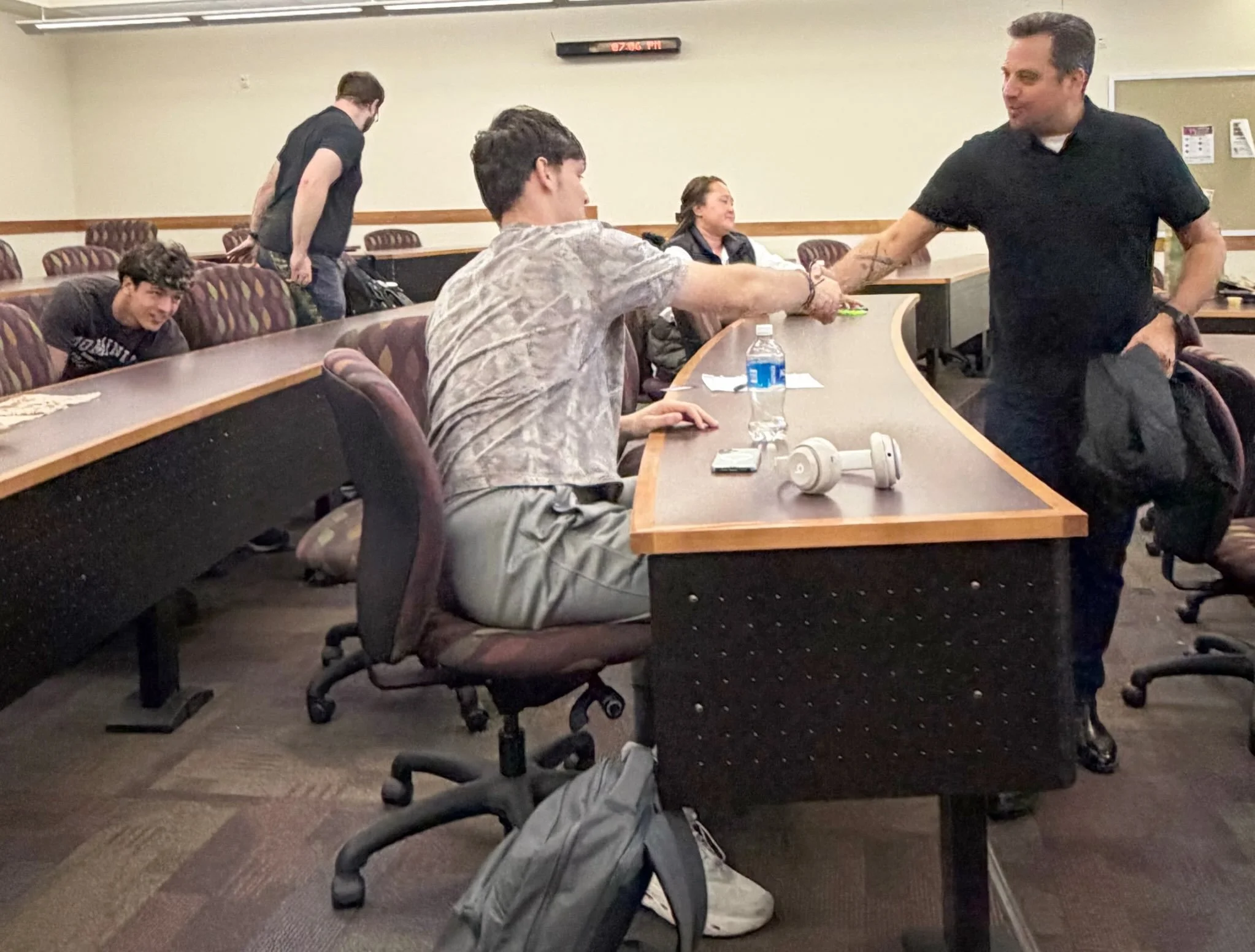 Thanks to the @uwoshkoshdems for hosting me during such a busy time in the semester, and to the @win.dems for another meaningful opportunity to connect. Lastly, shoutout to Oakfield High School! I was impressed that Oakfield offers a course on contem