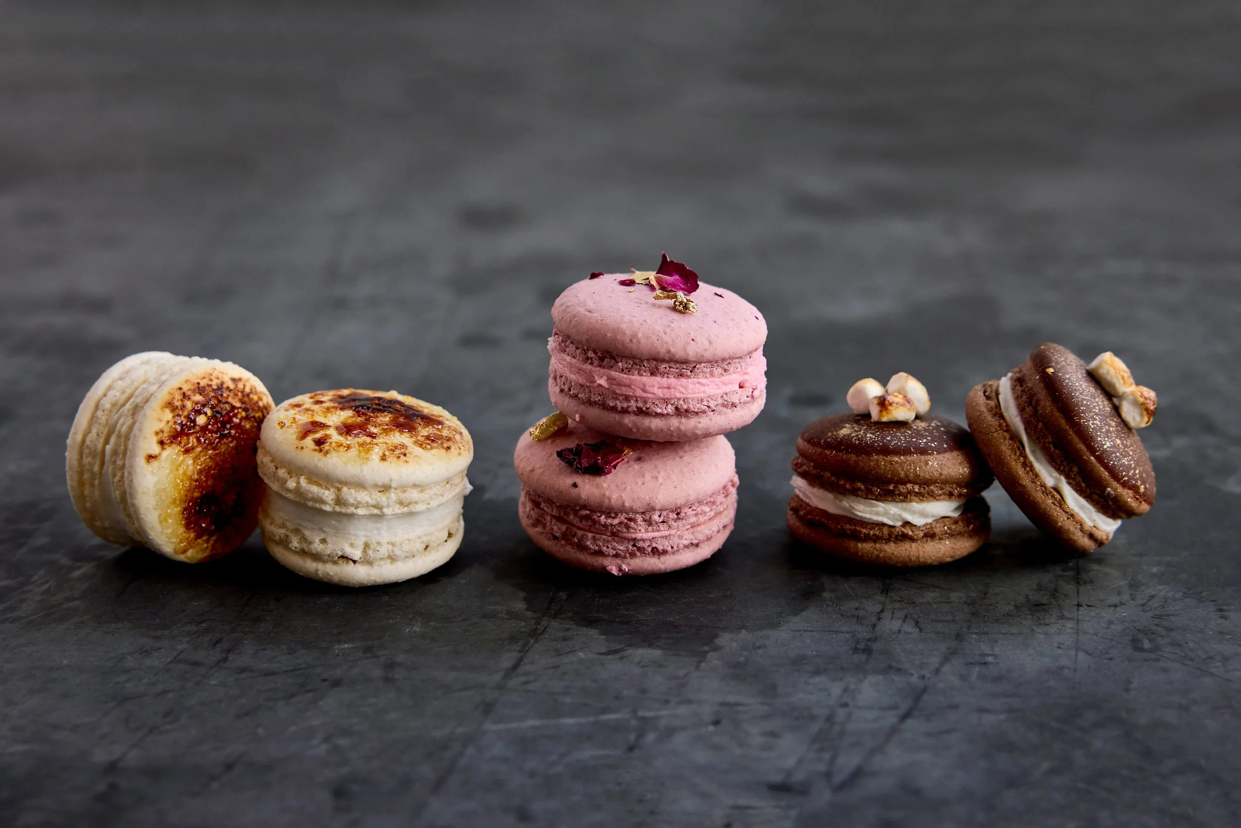 Signature Macaron Collection