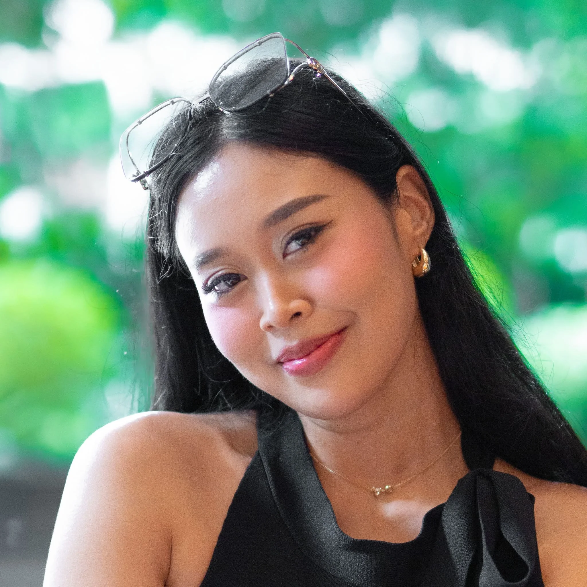 bangkok-photoshoot-cloase-up-smiling.jpg