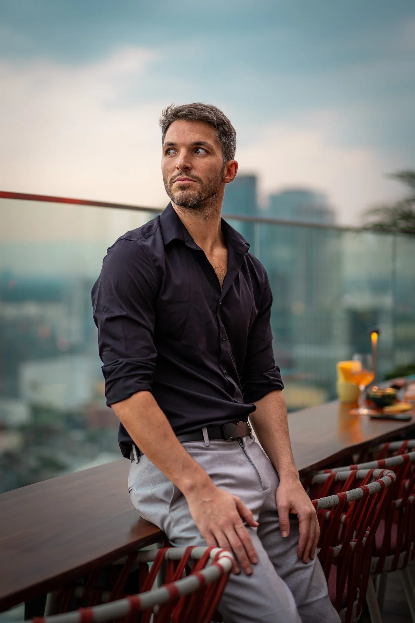 bangkok-lifestyle-photography-male-evening-portrait.jpg