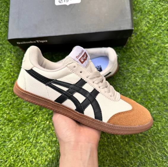 white black japan.png