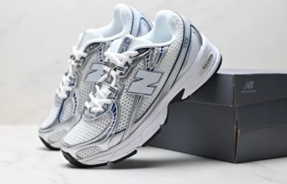 740 black grey white.png