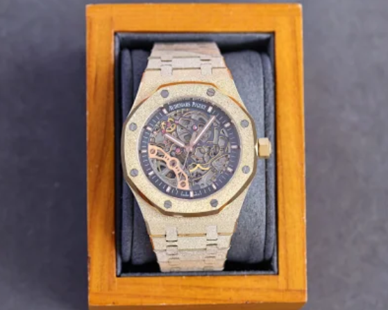 Frosted AP gold black face.png