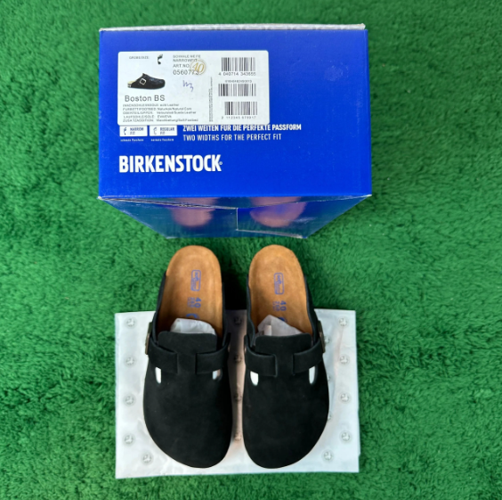 boston black suede.png