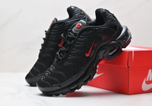 air max plus bred.png