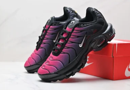 air max plus pink black gradient.png