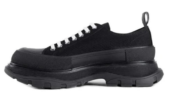 amc platform triple black.png