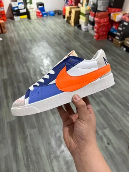 blazer low blue orangew.png