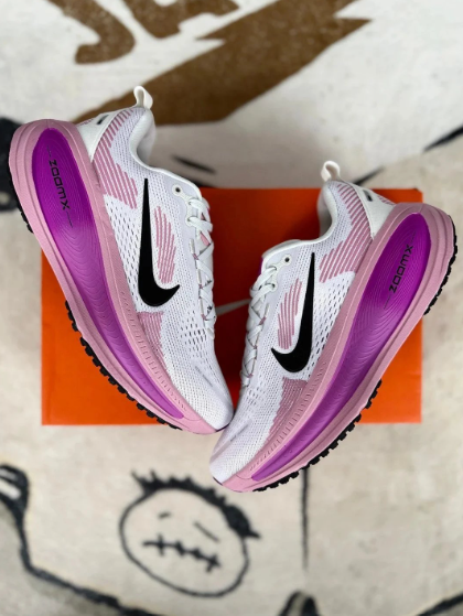 zoomx purple white.png