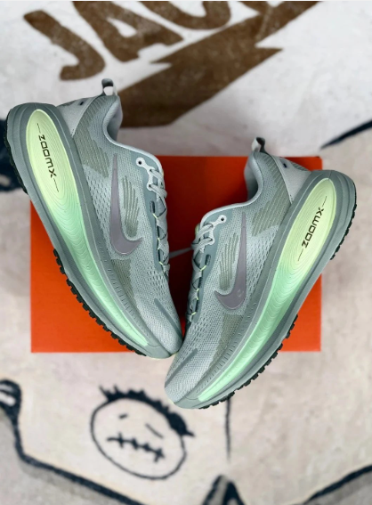 zoomx pale green.png