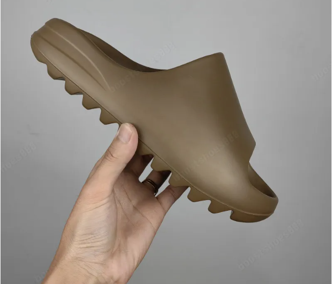 yzy slide earth brown.png