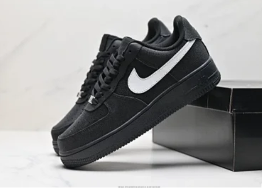 af1 black white.png