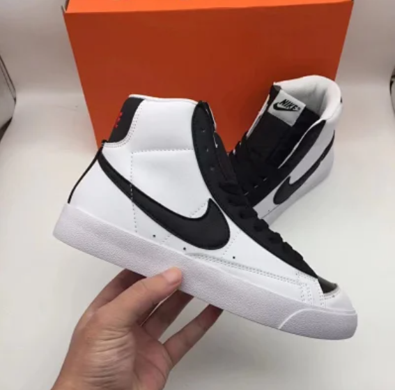 blazer high white black lace.png