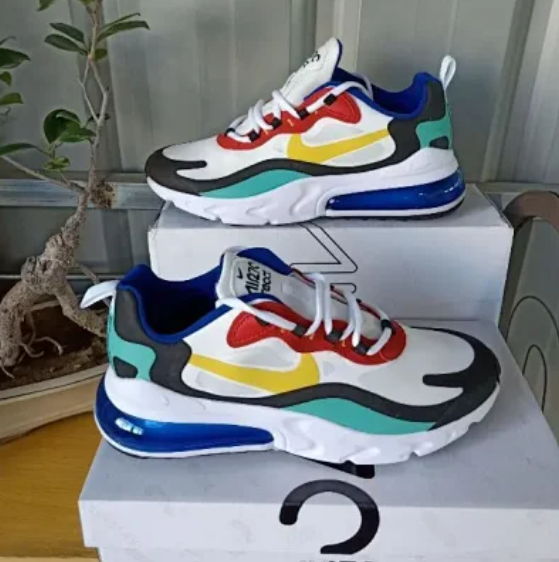 2072 white yellow blue.png