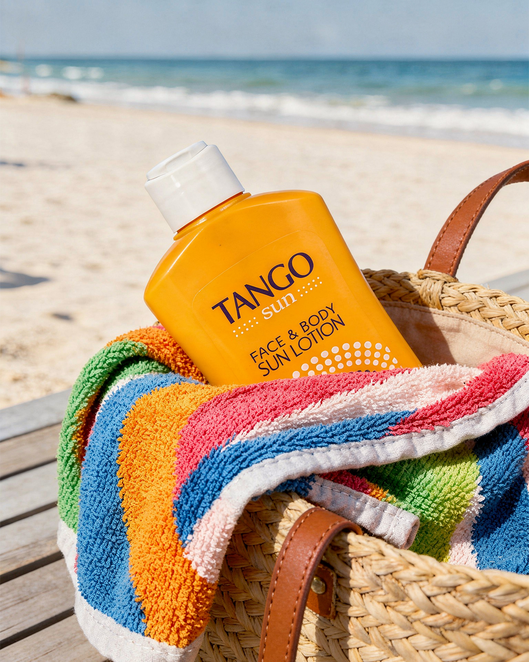 SUN LOTION 30 LIFESTYLE.png