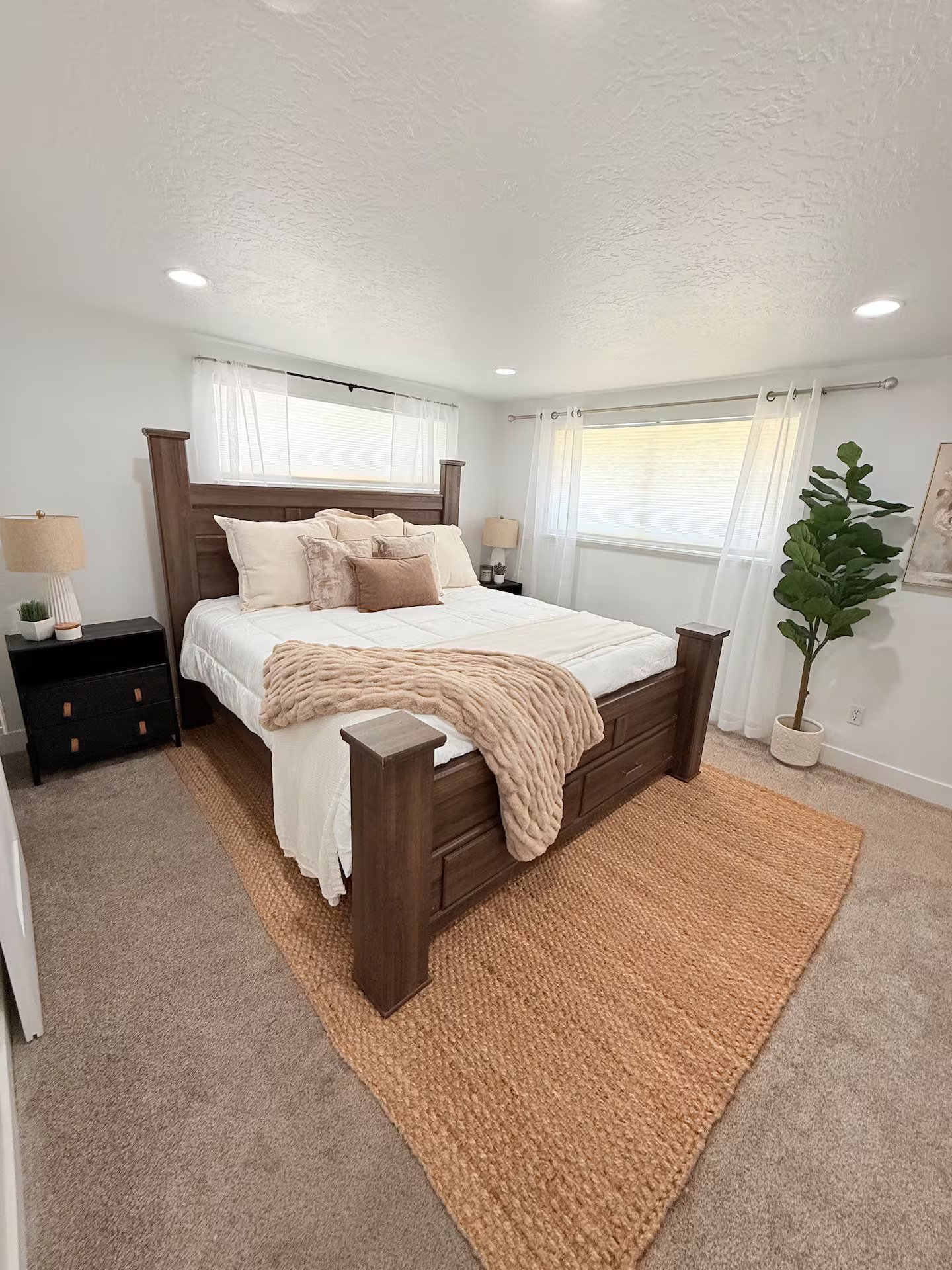 Short-term rental turnover cleaning in Utah with detailed kitchen reset

Airbnb bathroom cleaning and restocking service for Utah short-term rentals