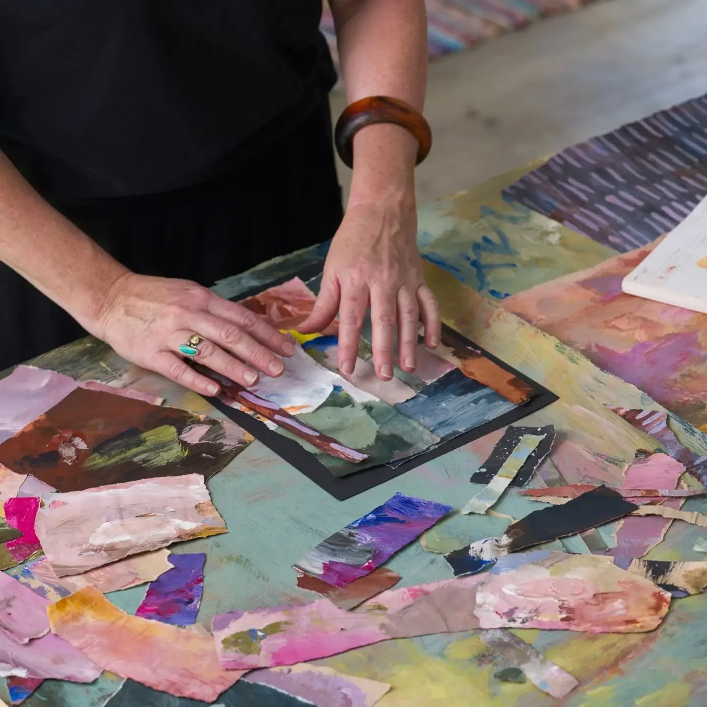 The very clever @rhiannajphillips has been working her magic in my studio as I get ready to deliver my exhibition of work to the incredible team at @thesidegallery 
Stay tuned...

#brisbaneartist #ipswichartist #amystapletonart #galleryartist #collag