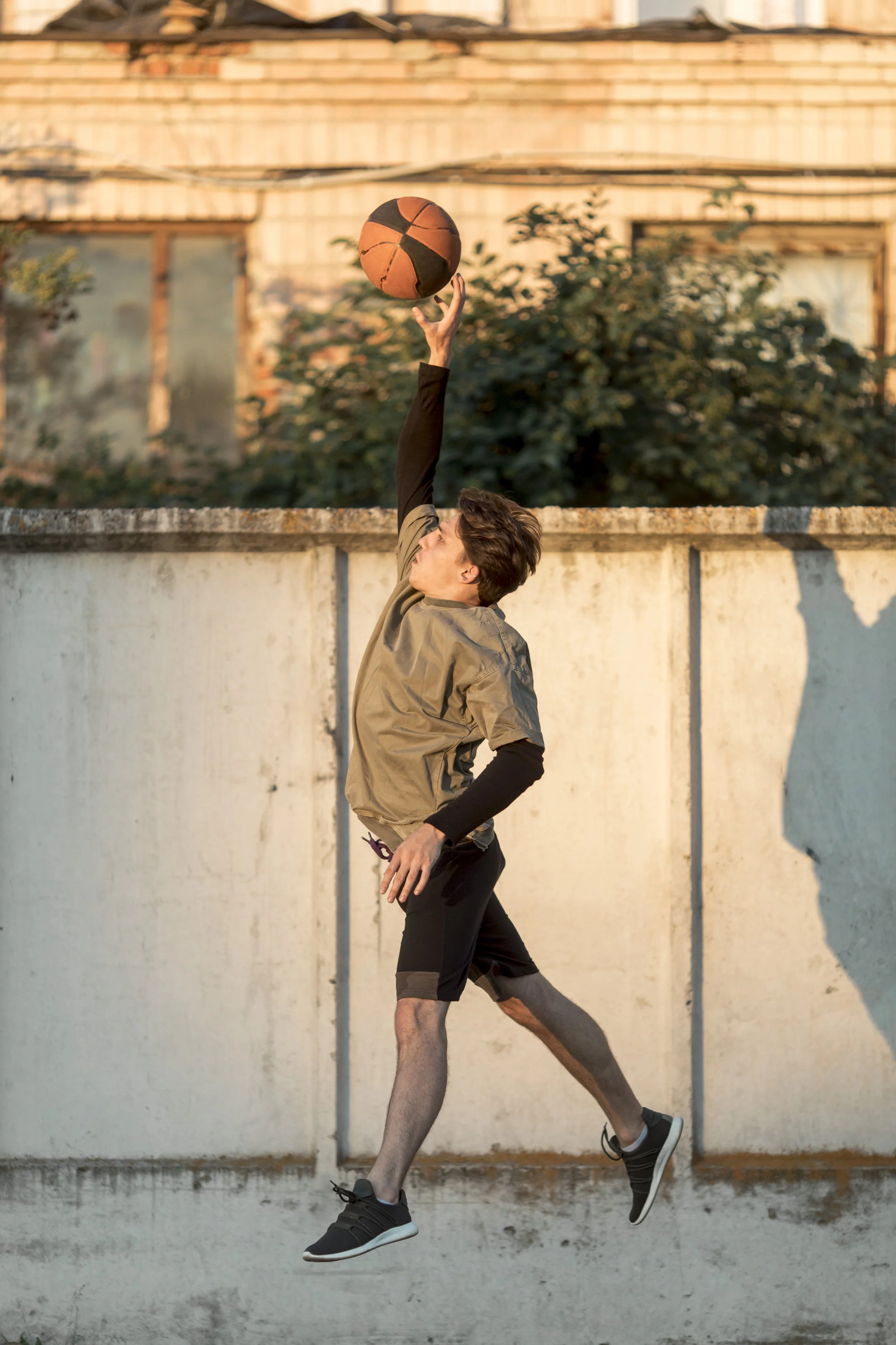 sideways-urban-basketball-player-jumping.jpg