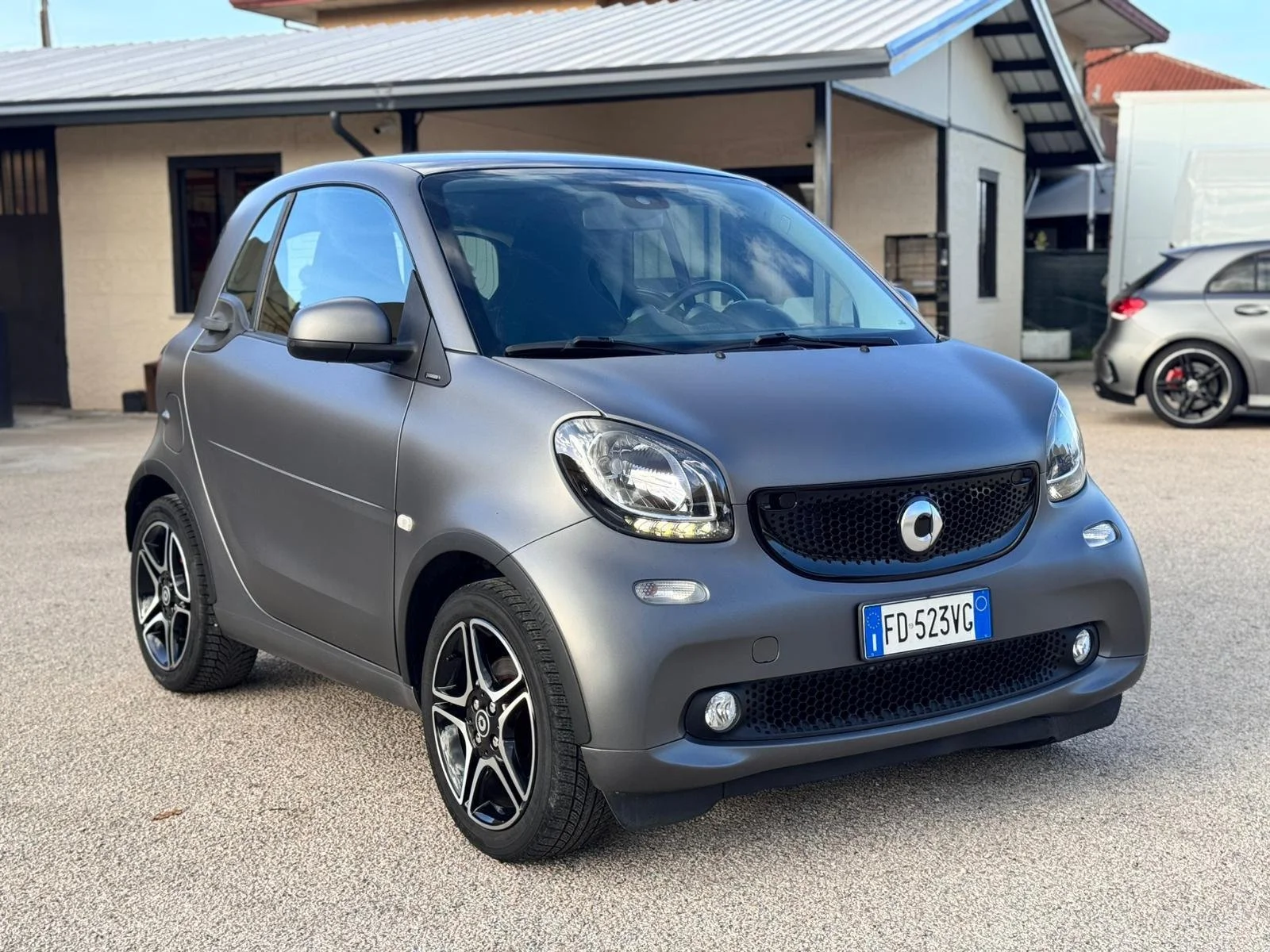 WhatsApp Image 2025-10-30 at 4.41.23 PM (2).jpeg