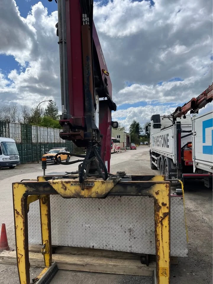 2013 Hiab crane 10.jpg