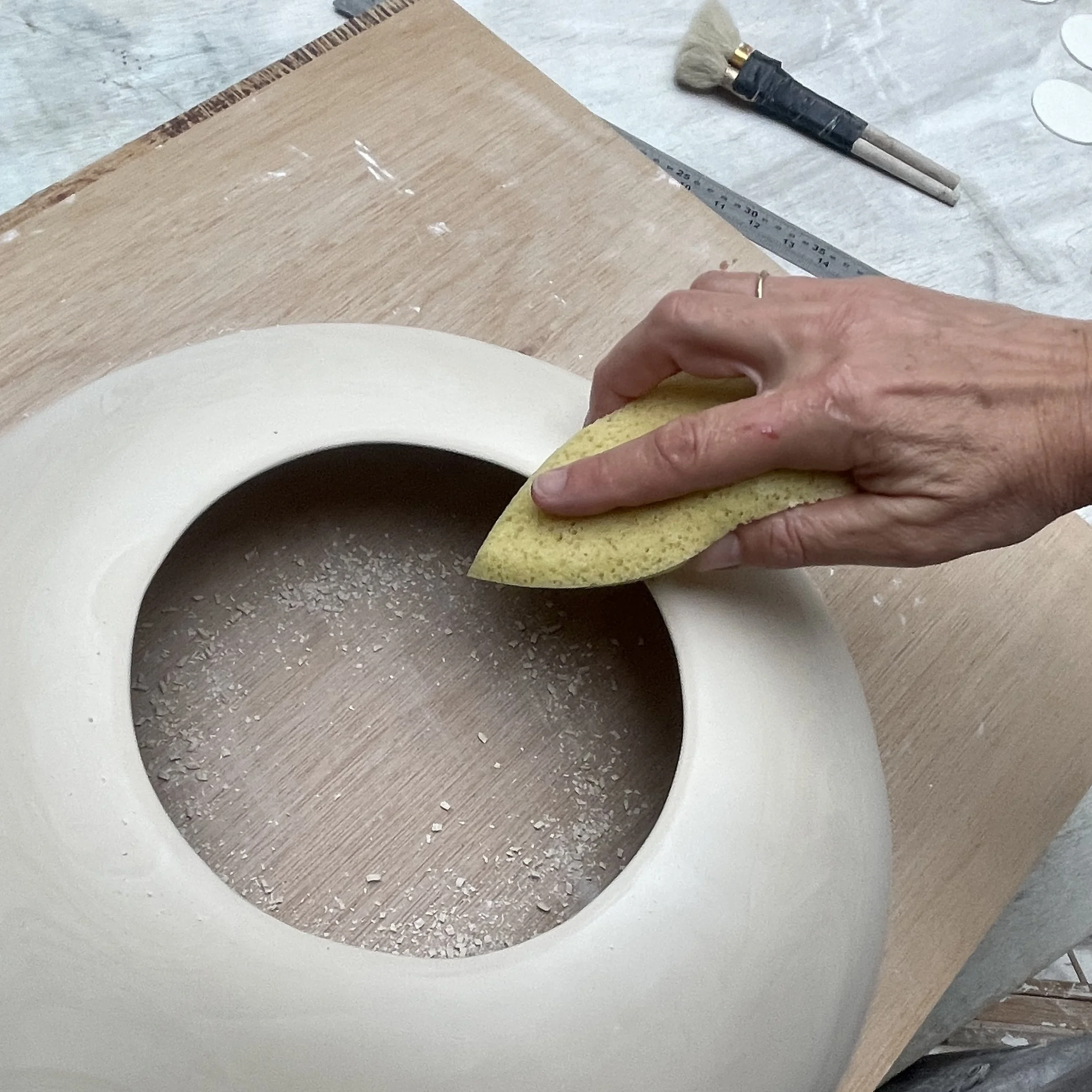 helen-johannessen-imagin-lighting-project-porcelain-cast.jpg