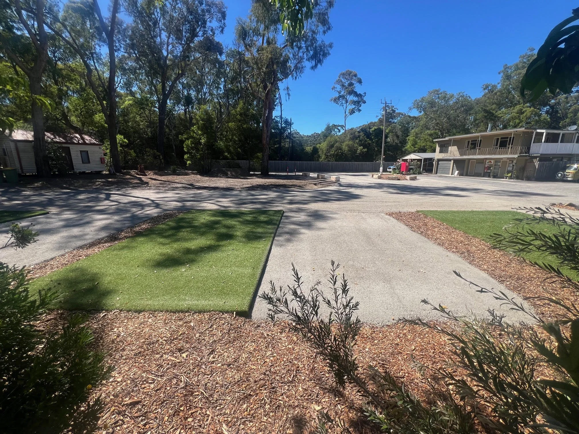 Each powered site has a dedicated turf recreation pad, flat gravel park for vans and a dedicated car space. All minimum 10m x 8m.