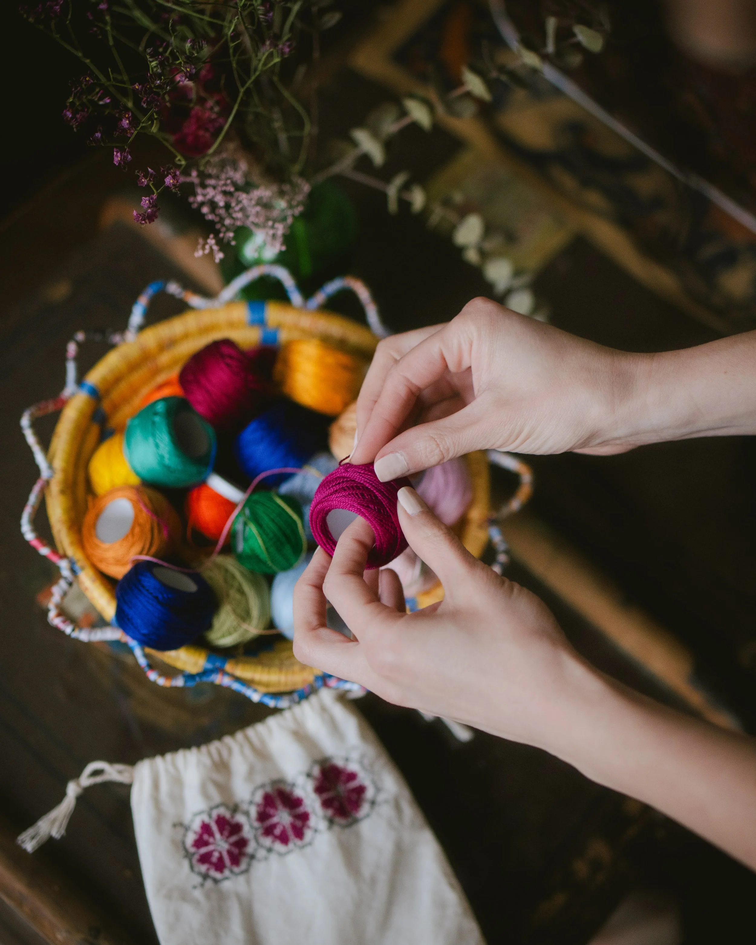 Lina's Thobe | Colorful threads