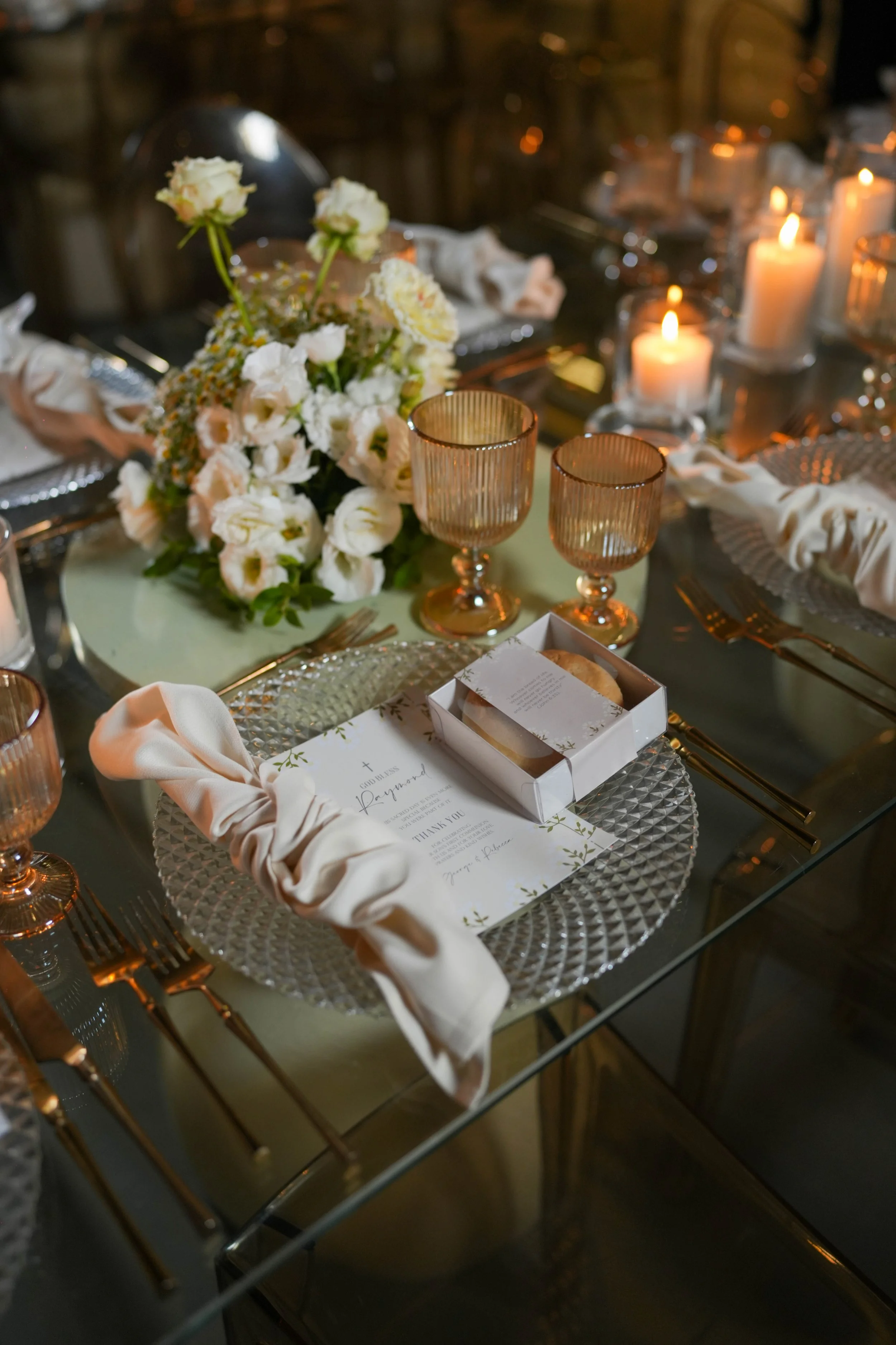 Table seat arrangement designed by Sincerely Yours