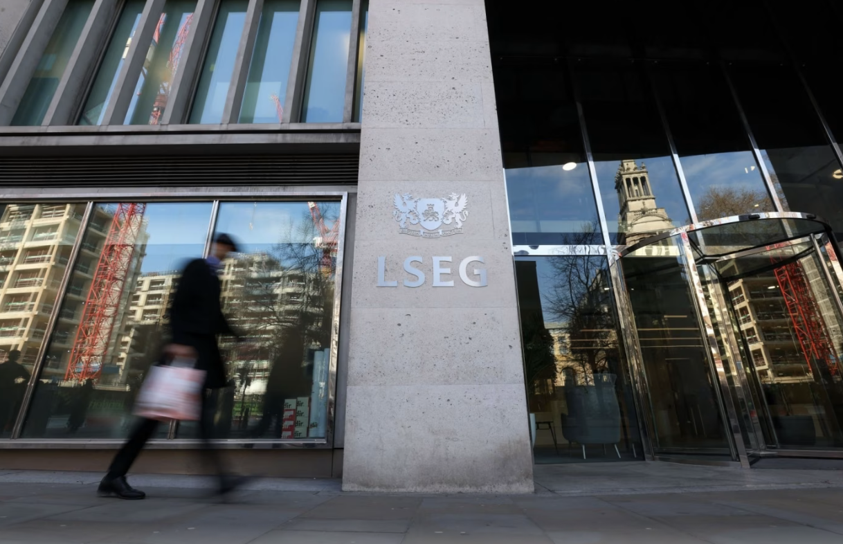 Rogue Trader? This Time It’s a Rogue Salesperson, Highflying Data Firm Says