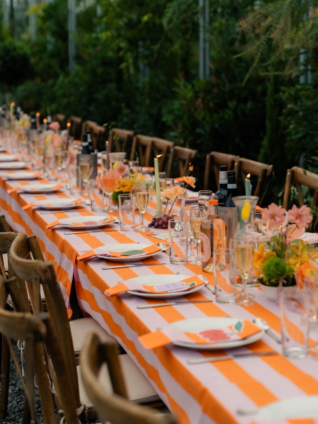 Ok... Can we talk about this wedding reception setup? 🤩 I&rsquo;m obsessed! 

But which detail here is your favourite?

Wedding Photographer&nbsp;@kittywsphoto
Venue&nbsp;@archiplantsevents
Dress&nbsp;@storyofmydressbridal
Hair and Make-up&nbsp;@ell