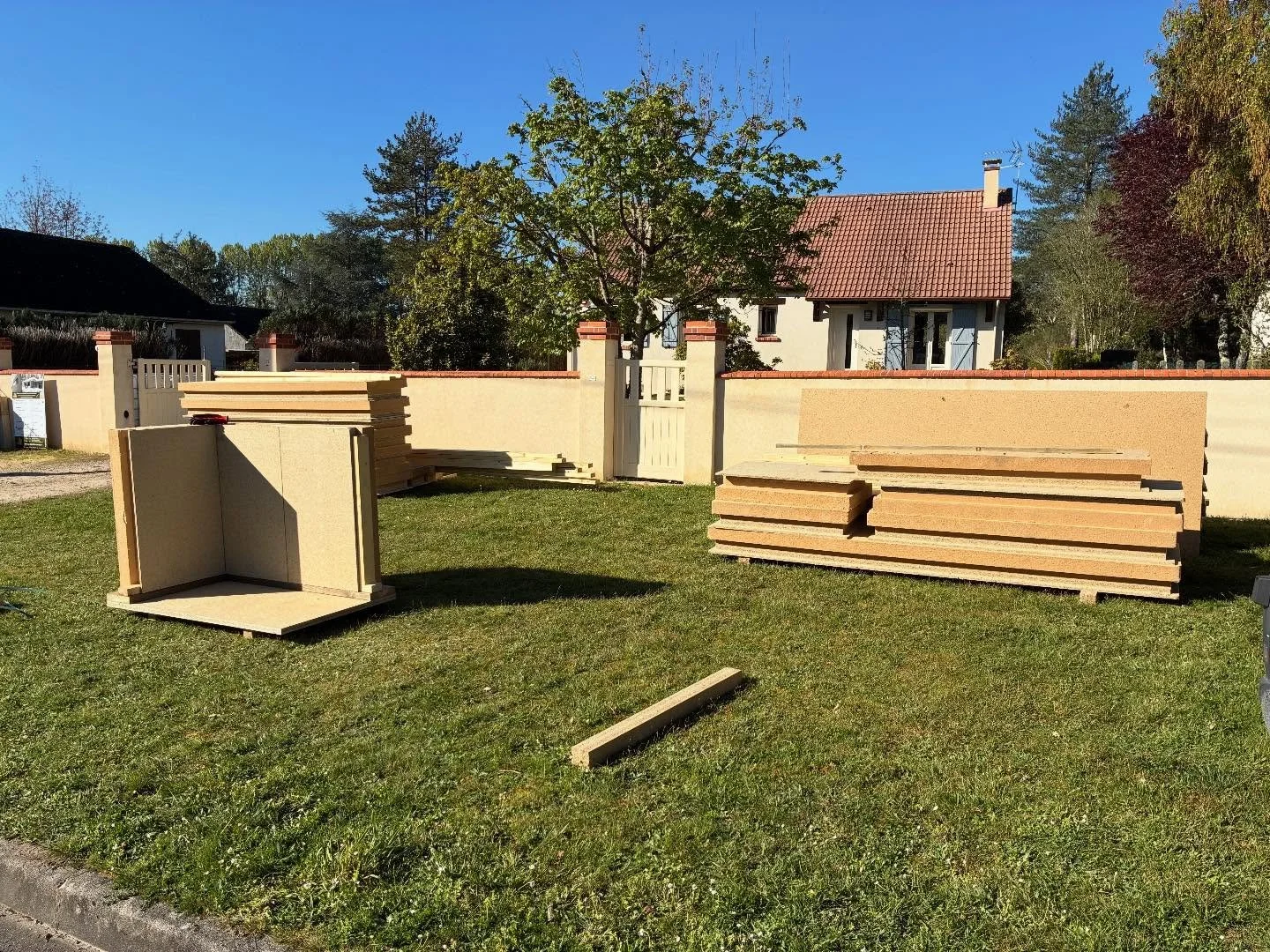 D&eacute;chargement et d&eacute;monstration, 2026

#sanomur #lemurenlin #constructionbiosourcee #lindenormandie #anasdelin