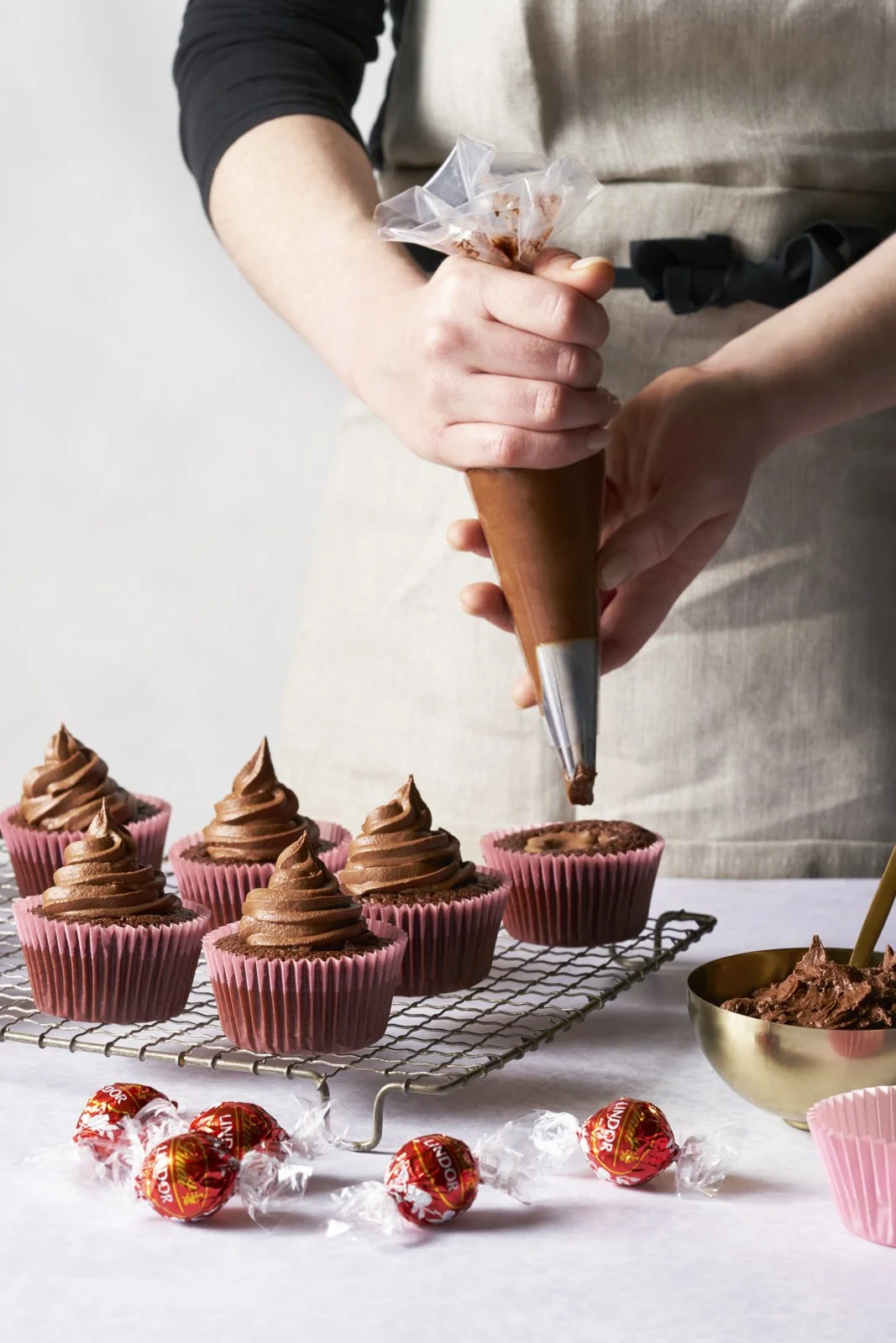 Lindor Surprise Chocolate Cupcake POS a_FullFrame.jpg