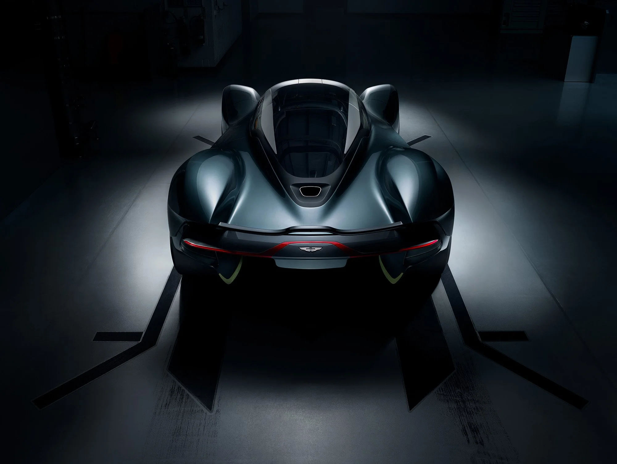 160605_TopGear_Redbull-AstonMartin__2d_RGB.jpg